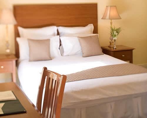 Hotel Charsfield Melbourne