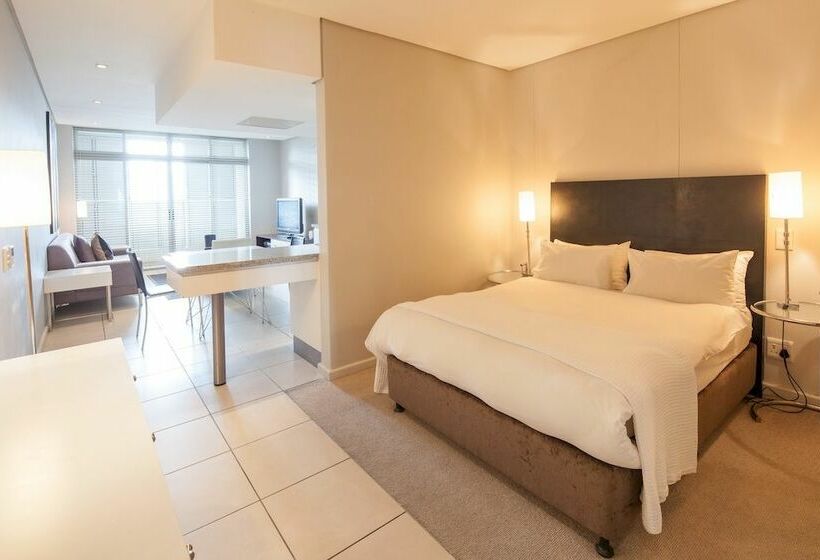 Hotel Harbouredge Cape Town
