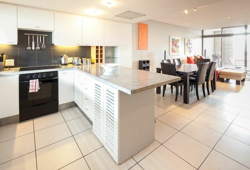 Hotel Harbouredge Cape Town