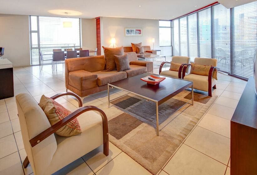 Hotel Harbouredge Cape Town