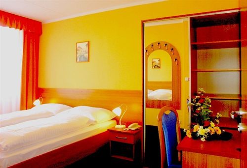 Hotel Bridge Prague