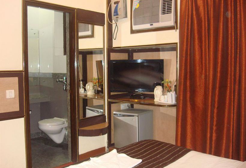 Hotel Rama Deluxe New Delhi