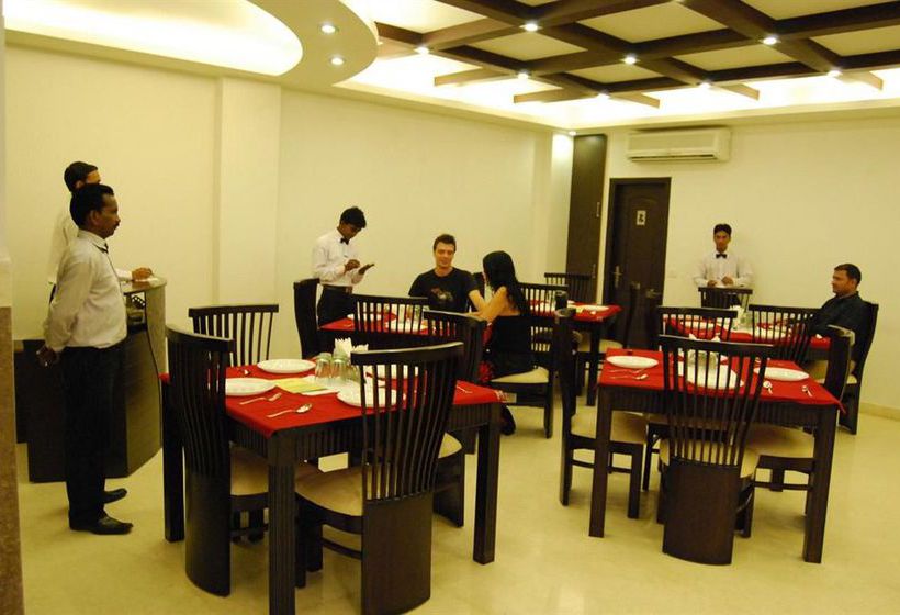 Walnut Castle Hotel New Delhi