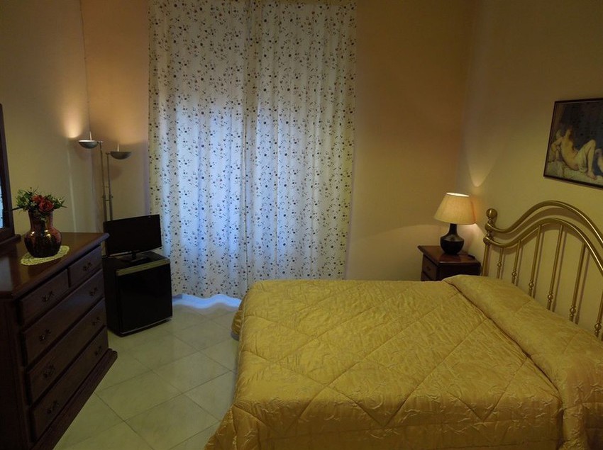 Hotel Regina Napoli Naples