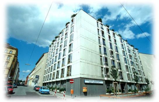 Strawberry Summer Hostel Mittelgasse Vienna