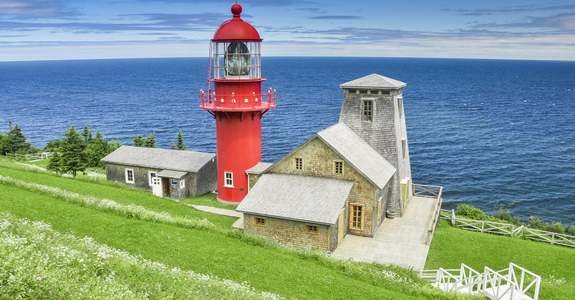 Conduce y Descubre: Quebec Clásico a tu Ritmo