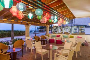 Aparthotel Cap De Mar