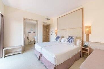 Ferrer Janeiro Hotel & Spa