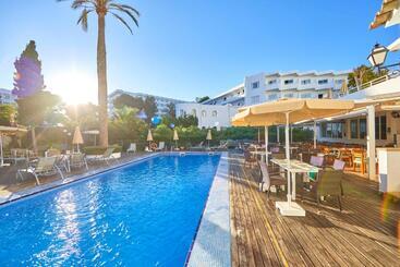 Gavimar Cala Gran Hotel And Apartments