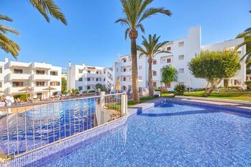 Gavimar Cala Gran Hotel And Apartments