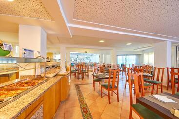 Gavimar Cala Gran Hotel And Apartments