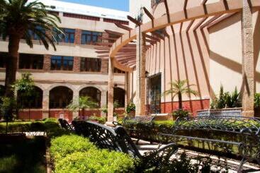 هتل Balneario San Nicolas