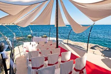هتل Barcelo Illetas Albatros Adults Only