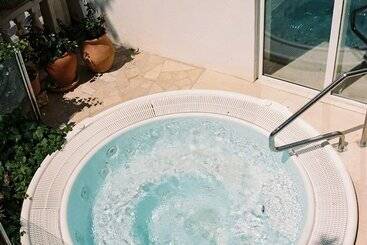 هتل Bon Sol Resort & Spa