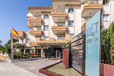 هتل Illot Suites