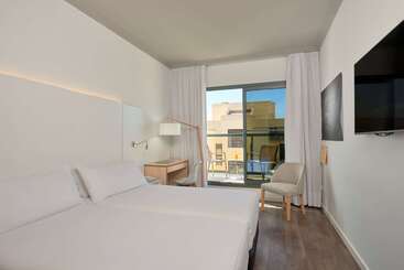 هتل Innside by Meliá Palma Center
