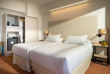 هتل Innside Costablanca - Adults Only