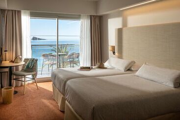 هتل Innside Costablanca - Adults Only