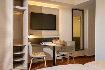 هتل Innside Costablanca - Adults Only