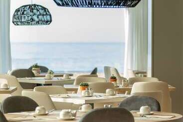 هتل Innside Costablanca - Adults Only