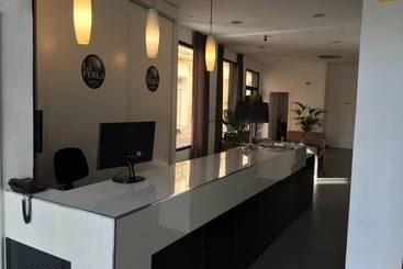 هتل La Perla