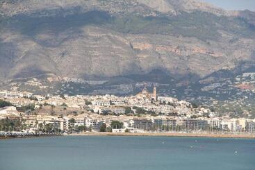 هتل La Riviera