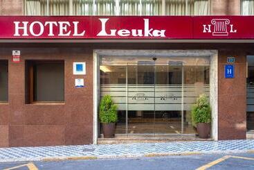هتل Leuka