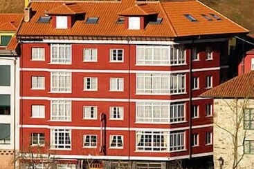 هتل Naranjo De Bulnes