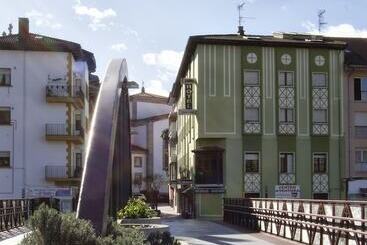 هتل Pension Monteverde