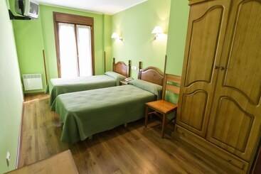 هتل Pension Monteverde