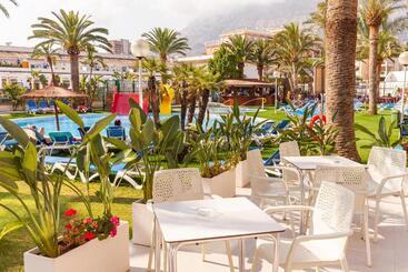 هتل Port Denia