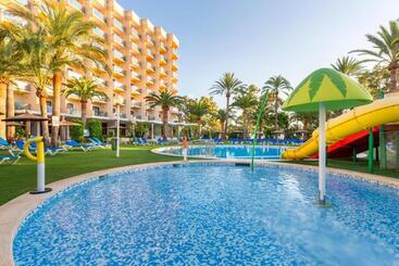 هتل Port Denia