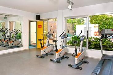 Отель Rh Royal   Recommend For Adults