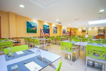 هتل Servigroup Pueblo Benidorm