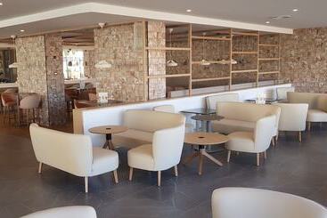 هتل & Spa S'entrador Playa