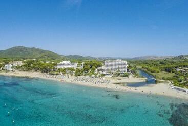 Universal Hotel Castell Royal - Canyamel