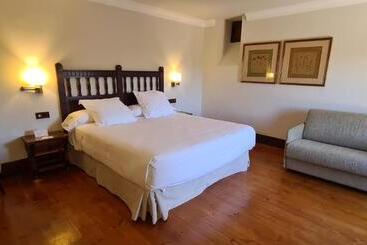Parador De Gredos - Navarredonda de Gredos