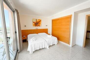 Atlantic by Hoteles Centric - Es Canar