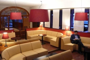 Can Fisa Hotel & Apartments - Corbera de Llobrergat