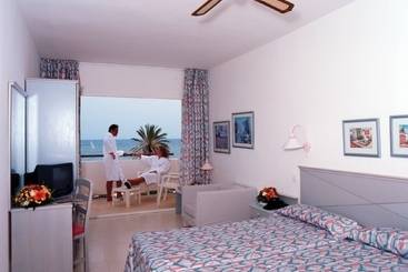 Grand Palladium White Island Resort & Spa