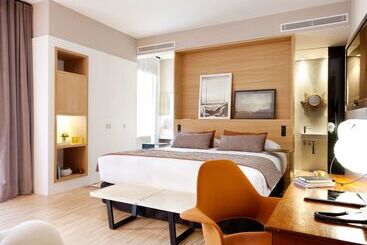 Alexandra Barcelona Hotel, Curio Collection By Hilton