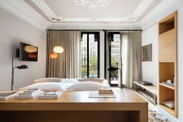 Alexandra Barcelona Hotel, Curio Collection By Hilton