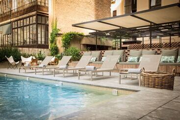 Alexandra Barcelona Hotel, Curio Collection By Hilton