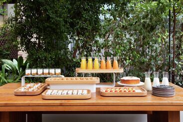 Alexandra Barcelona Hotel, Curio Collection By Hilton