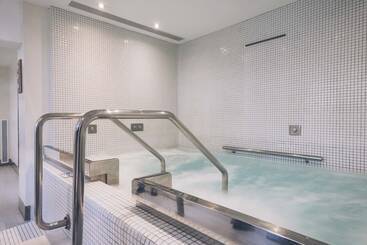 Aya Seahotel   Adults Only