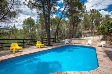 هتل Balneario De Cofrentes