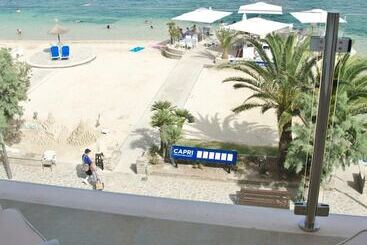 هتل Capri