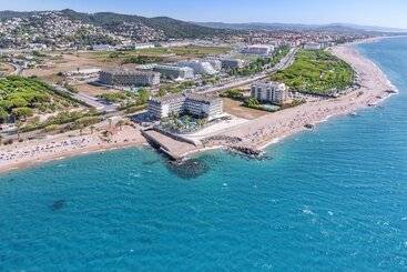 Caprici Beach Hotel & Spa