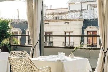 Claris Hotel & Spa Gl, A Small Luxury Hotel Of The World