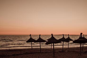 בית מלון כפרי Caramelo Palma Beach - Adults Only